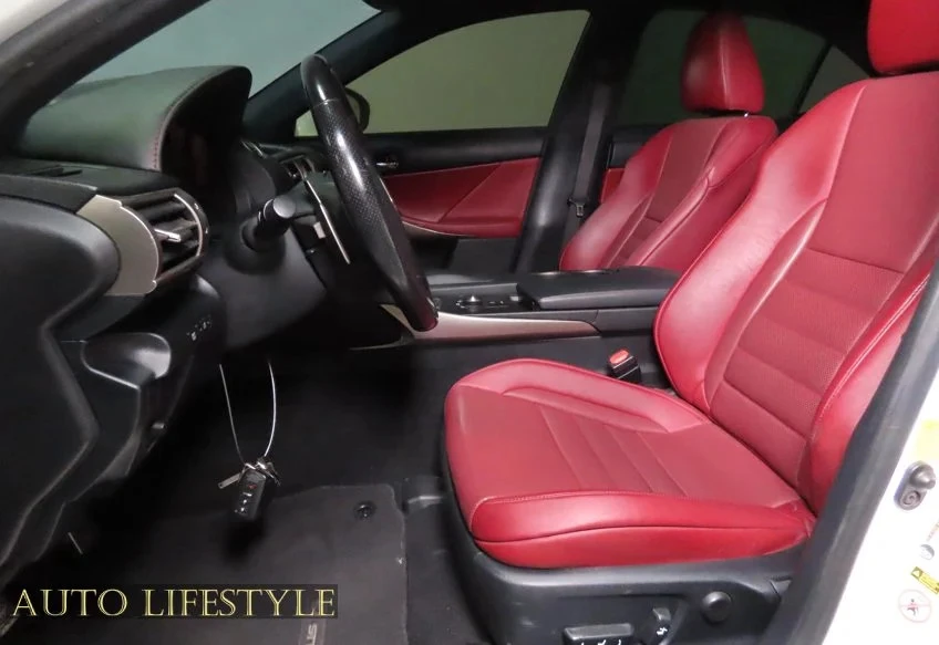 2016 Lexus IS 3rd Gen - Image 24 of 31