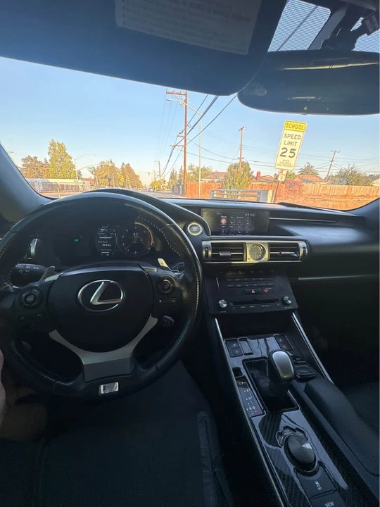 2016 Lexus IS 3rd Gen - Image 7 of 11