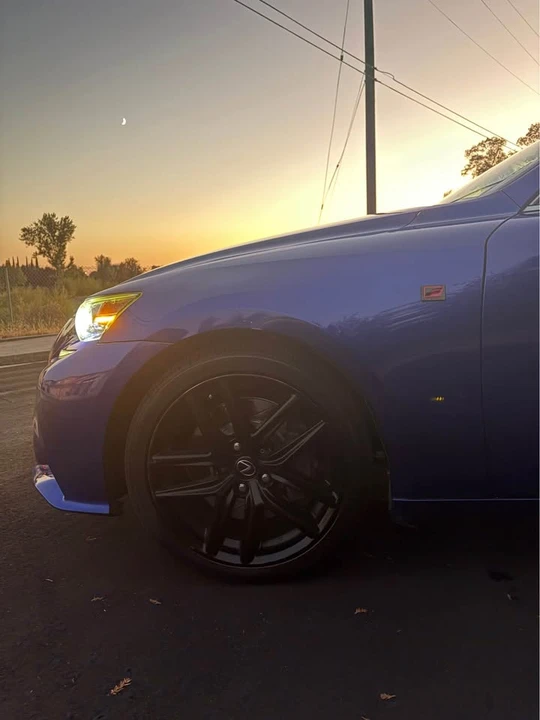 2016 Lexus IS 3rd Gen - Image 10 of 11
