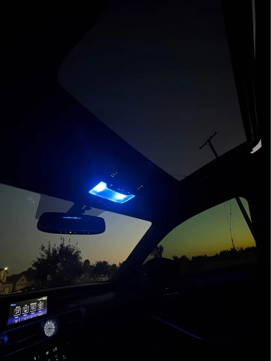 2016 Lexus IS 3rd Gen - Image 8 of 11