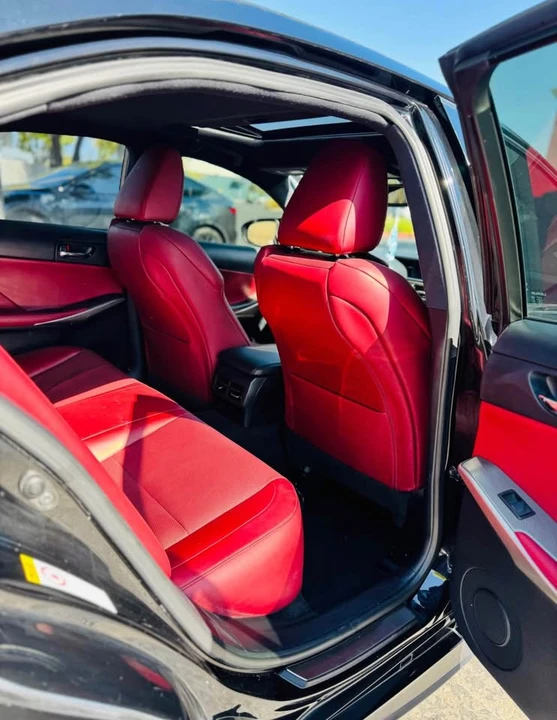 2016 Lexus IS 3rd Gen - Image 4 of 6
