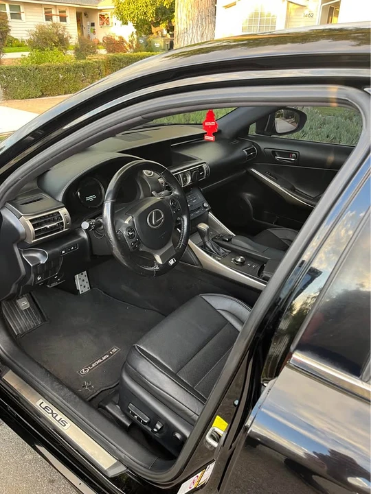 2016 Lexus IS 3rd Gen - Image 4 of 8