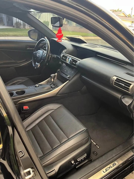 2016 Lexus IS 3rd Gen - Image 5 of 8
