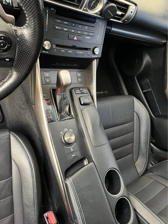 2016 Lexus IS 3rd Gen - Image 7 of 8