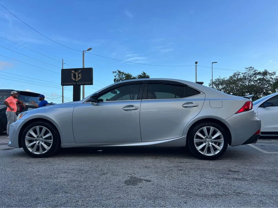 2016 Lexus IS 3rd Gen - Image 4 of 15