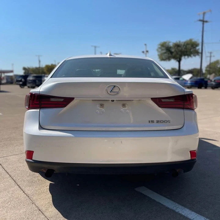2016 Lexus IS 3rd Gen - Image 4 of 13