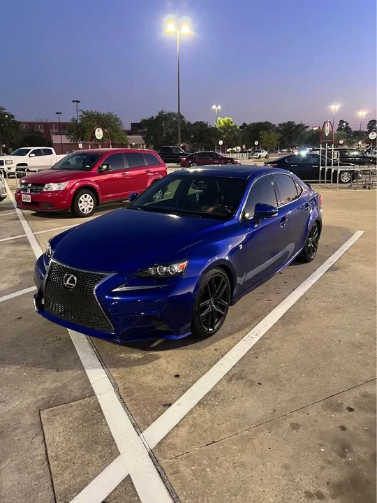 2016 Lexus IS 3rd Gen - Image 5 of 13