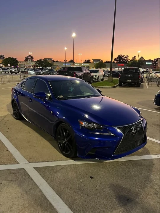2016 Lexus IS 3rd Gen - Image 6 of 13