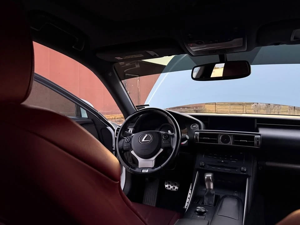 2016 Lexus IS 3rd Gen - Image 15 of 20
