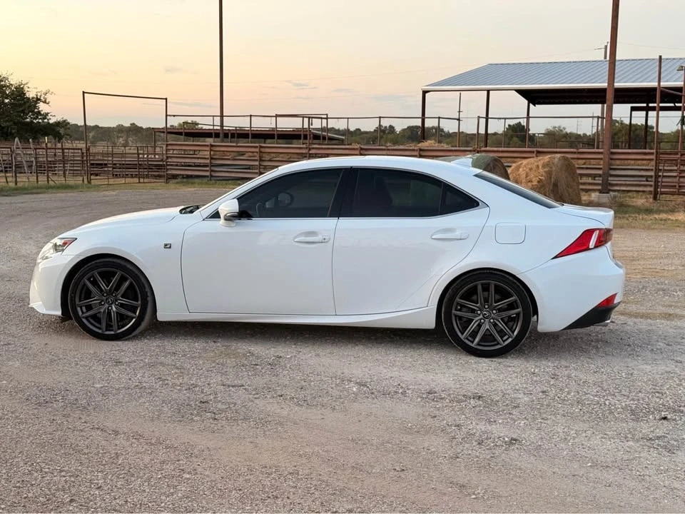 2016 Lexus IS 3rd Gen - Image 9 of 20