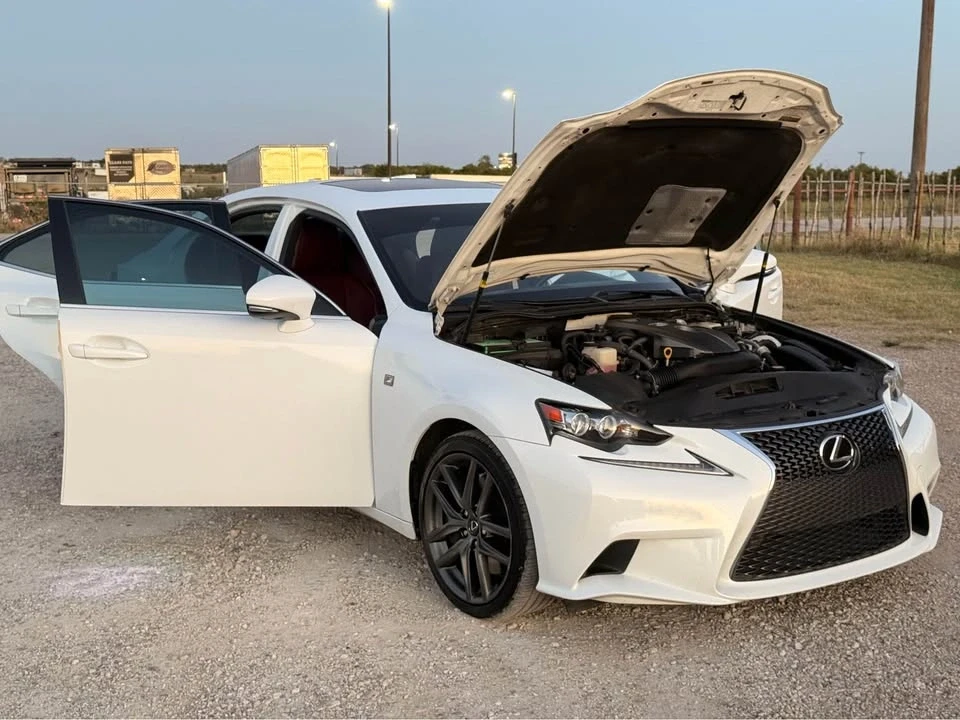 2016 Lexus IS 3rd Gen - Image 12 of 20