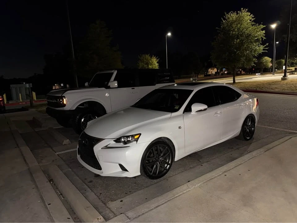 2016 Lexus IS 3rd Gen - Image 19 of 20