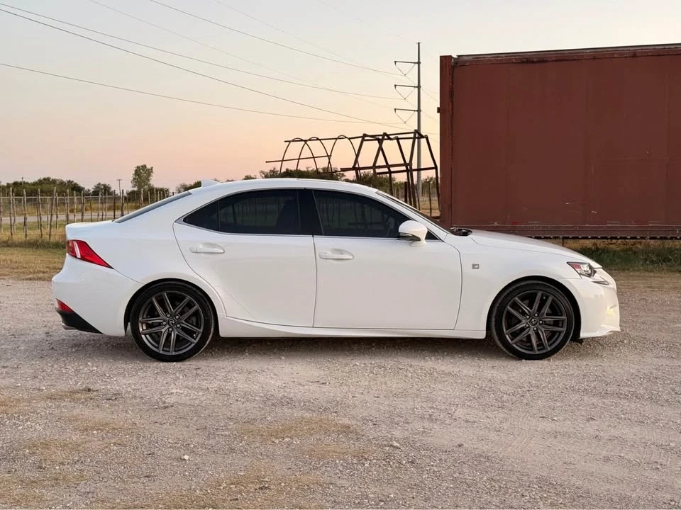 2016 Lexus IS 3rd Gen - Image 5 of 20
