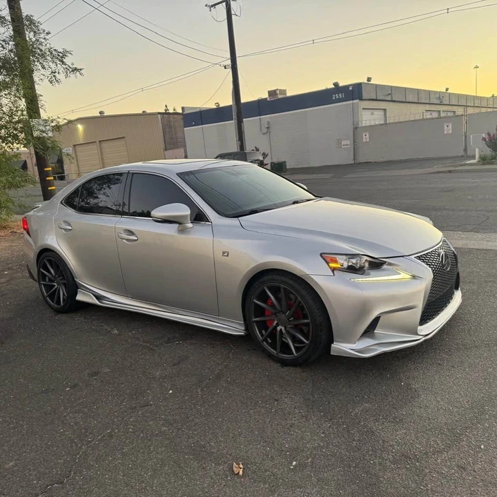 2016 Lexus IS 3rd Gen - Image 4 of 19
