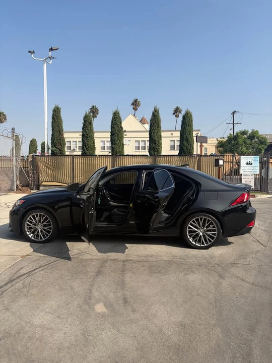 2016 Lexus IS 3rd Gen - Image 9 of 15
