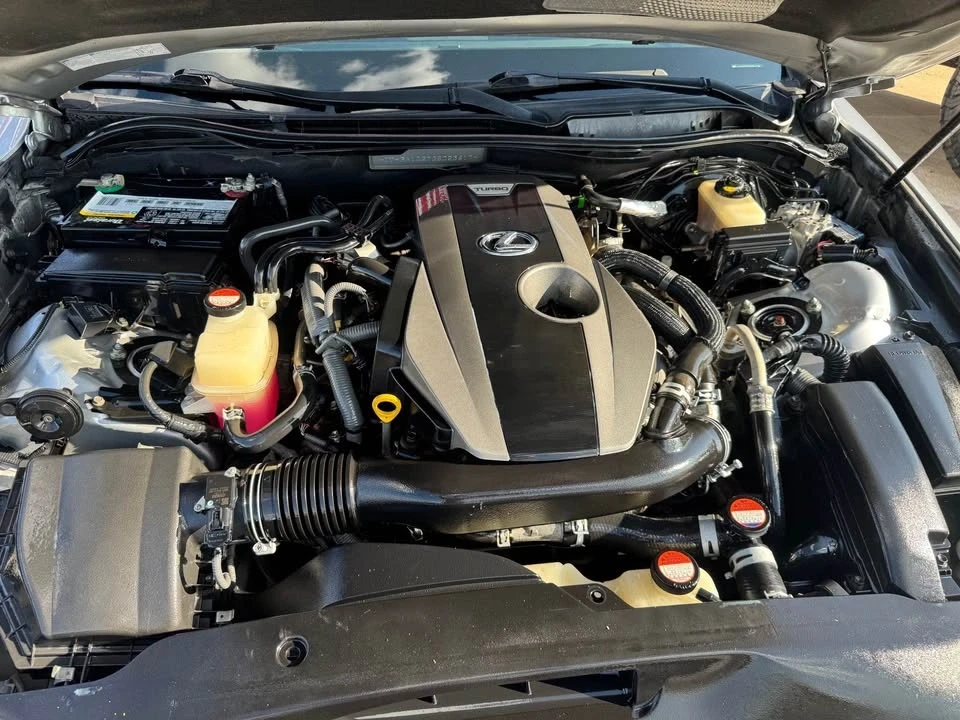 2016 Lexus IS 3rd Gen - Image 19 of 20