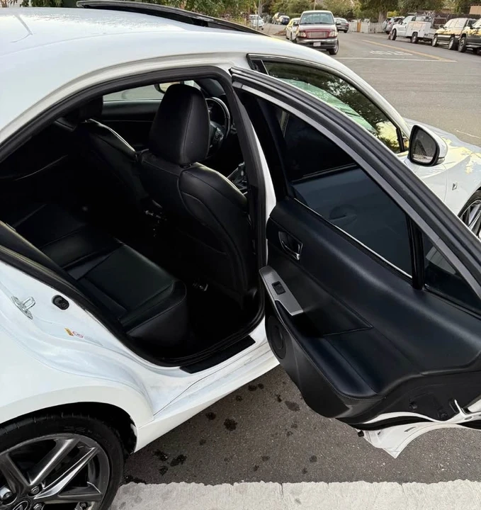 2016 Lexus IS 3rd Gen - Image 11 of 15