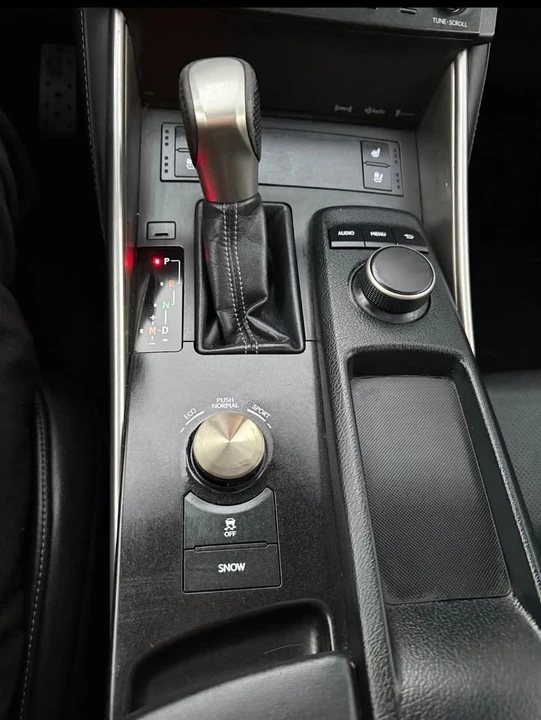 2016 Lexus IS 3rd Gen - Image 15 of 15