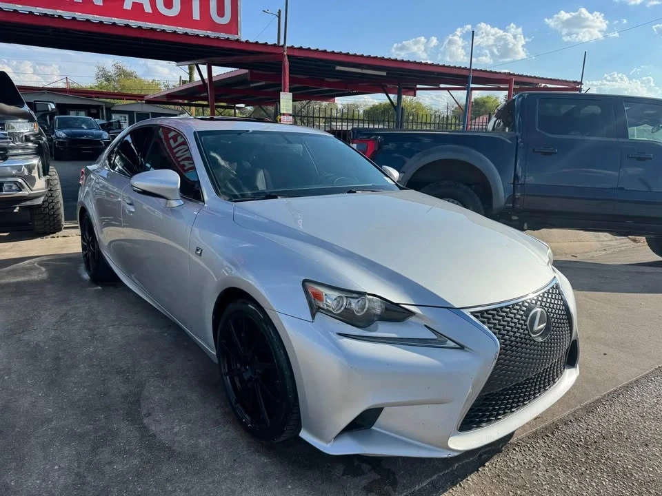 2016 Lexus IS 3rd Gen - Image 5 of 20