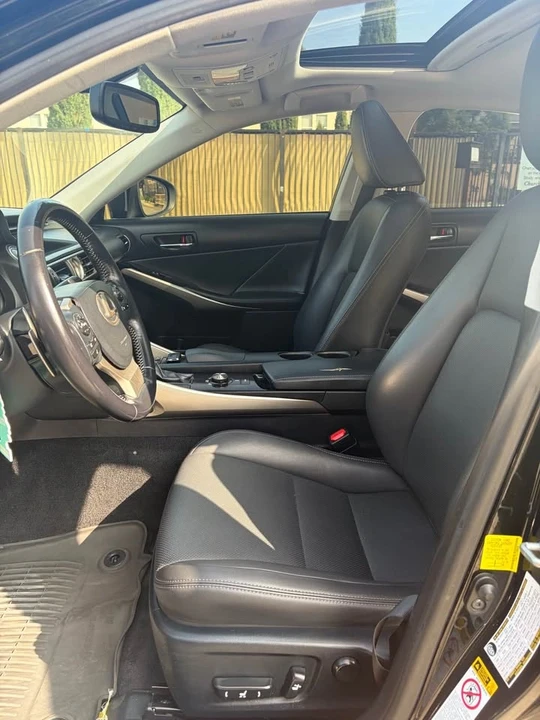 2016 Lexus IS 3rd Gen - Image 11 of 15