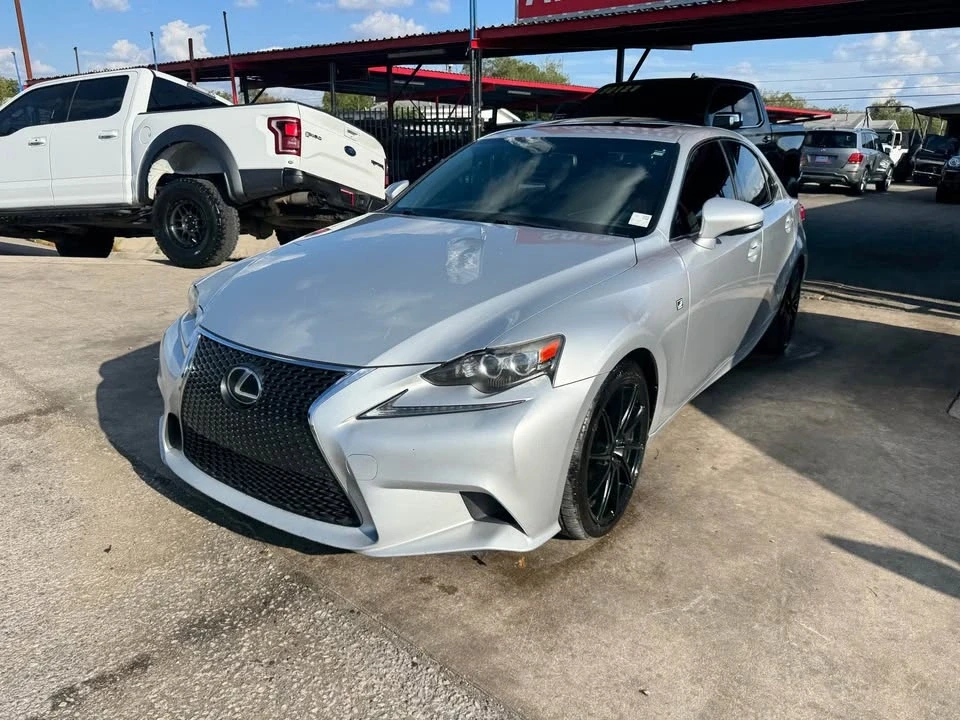 2016 Lexus IS 3rd Gen - Image 8 of 20