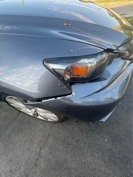 2016 Lexus IS 3rd Gen - Image 7 of 12