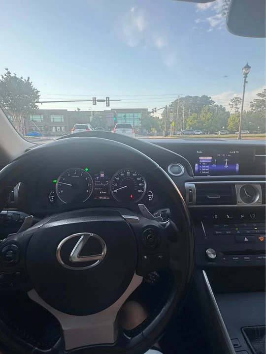 2016 Lexus IS 3rd Gen - Image 8 of 12