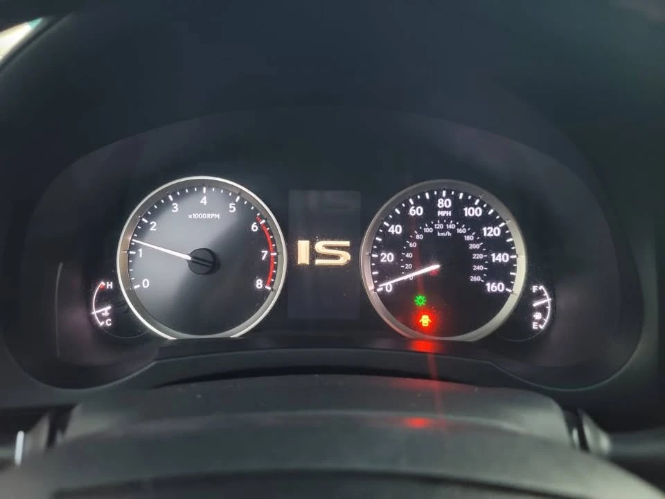2016 Lexus IS 3rd Gen - Image 10 of 17