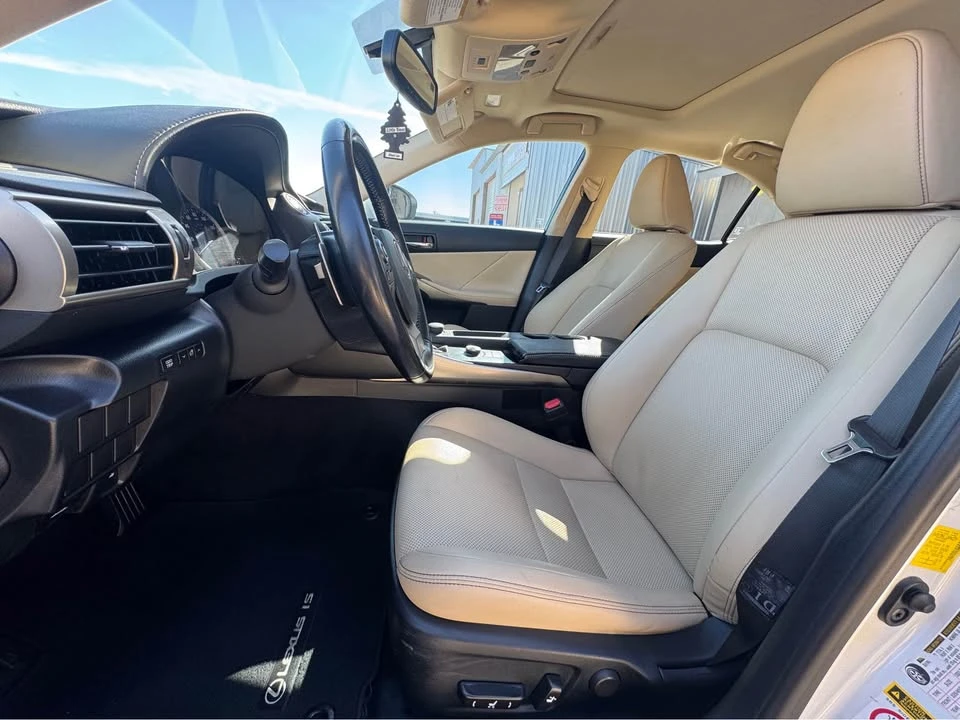 2016 Lexus IS 3rd Gen - Image 5 of 10