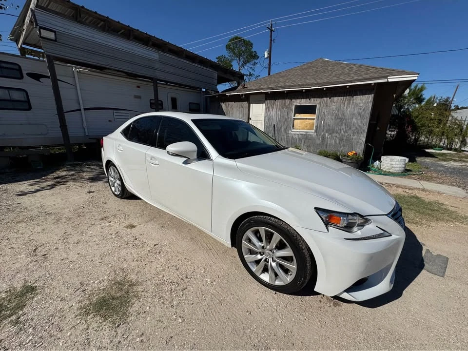 2016 Lexus IS 3rd Gen - Image 4 of 10
