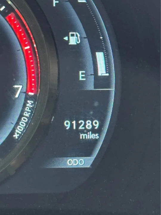 2016 Lexus IS 3rd Gen - Image 11 of 15