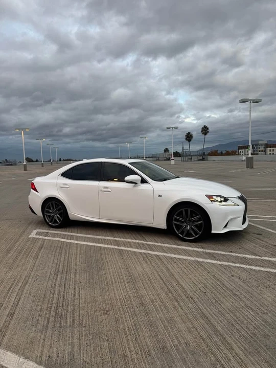 2016 Lexus IS 3rd Gen - Image 4 of 15