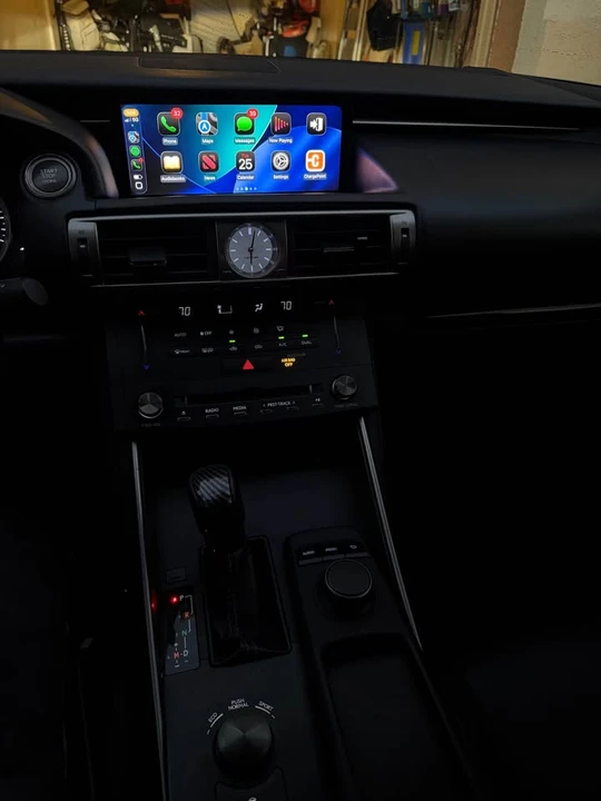 2016 Lexus IS 3rd Gen - Image 5 of 8