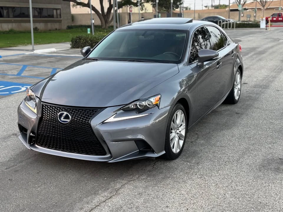 2016 Lexus IS 3rd Gen - Image 9 of 18