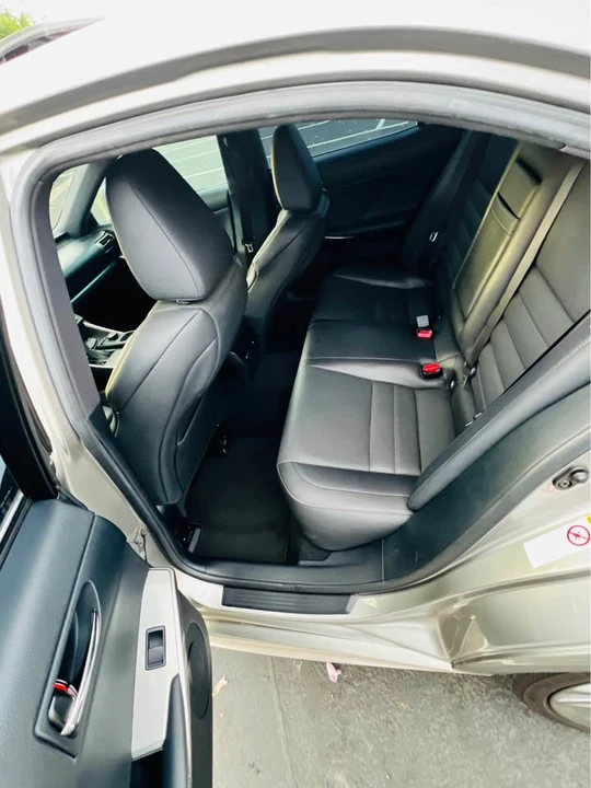 2016 Lexus IS 3rd Gen - Image 15 of 19