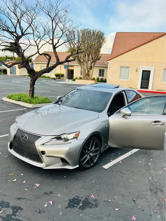 2016 Lexus IS 3rd Gen - Image 7 of 19