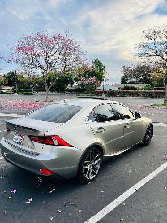 2016 Lexus IS 3rd Gen - Image 8 of 19
