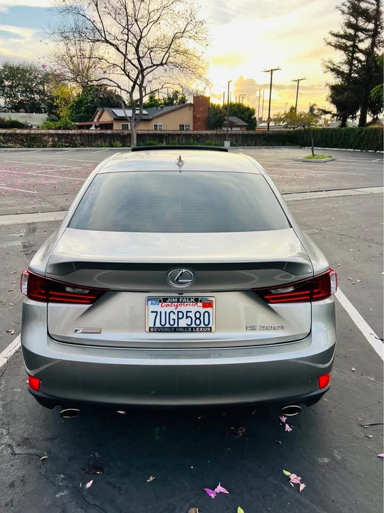 2016 Lexus IS 3rd Gen - Image 5 of 19