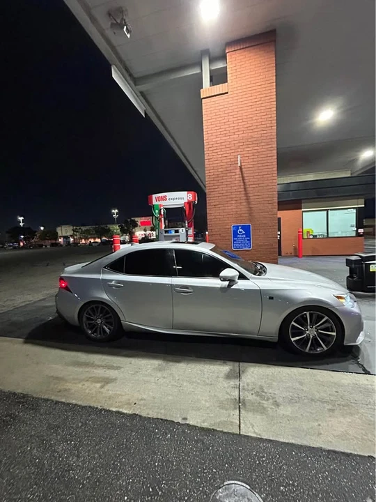 2016 Lexus IS 3rd Gen - Image 5 of 10