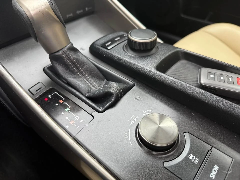 2016 Lexus IS 3rd Gen - Image 13 of 16