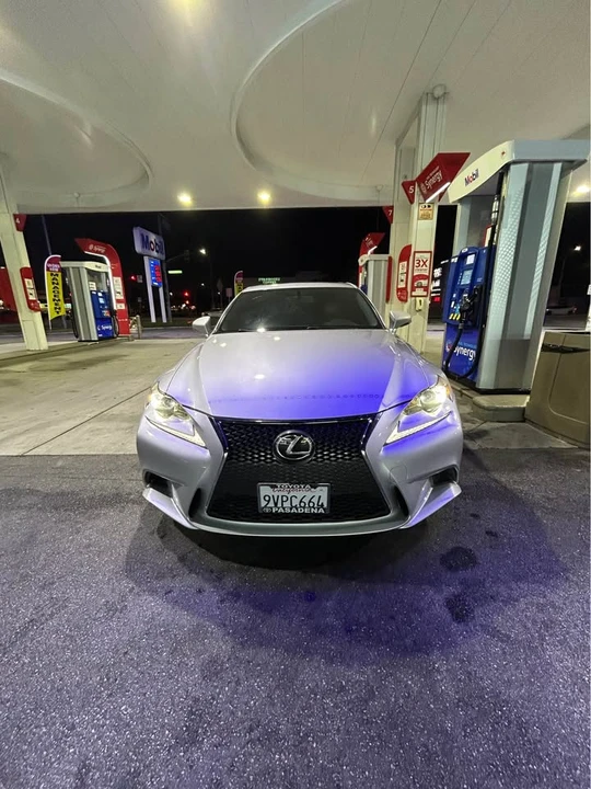 2016 Lexus IS 3rd Gen - Image 4 of 10
