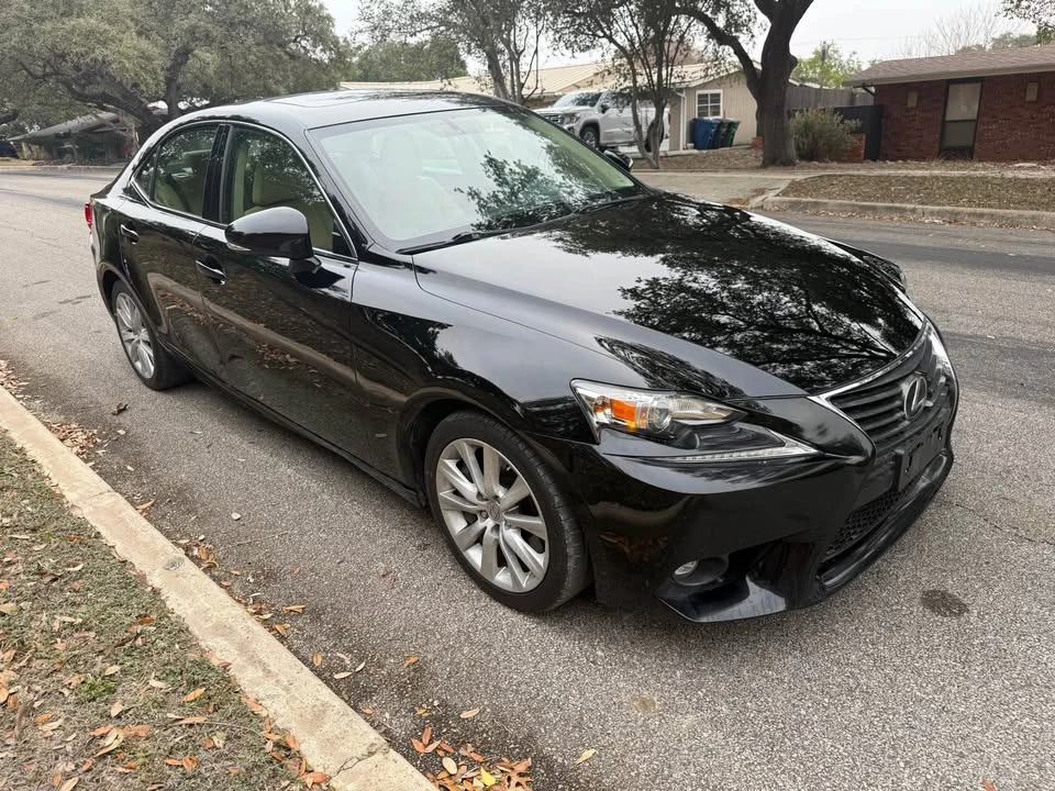 2016 Lexus IS 3rd Gen - Image 5 of 16