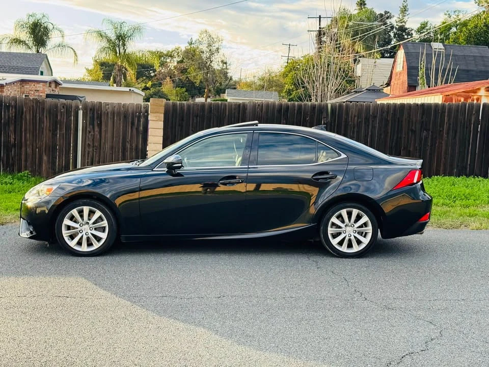 2016 Lexus IS 3rd Gen - Image 5 of 14
