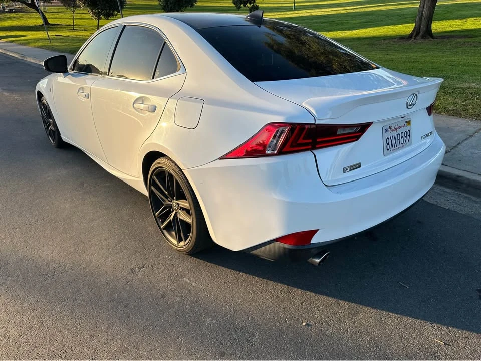 2016 Lexus IS 3rd Gen - Image 5 of 11