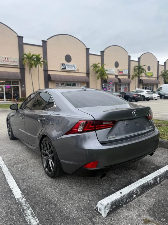 2016 Lexus IS 3rd Gen - Image 4 of 8