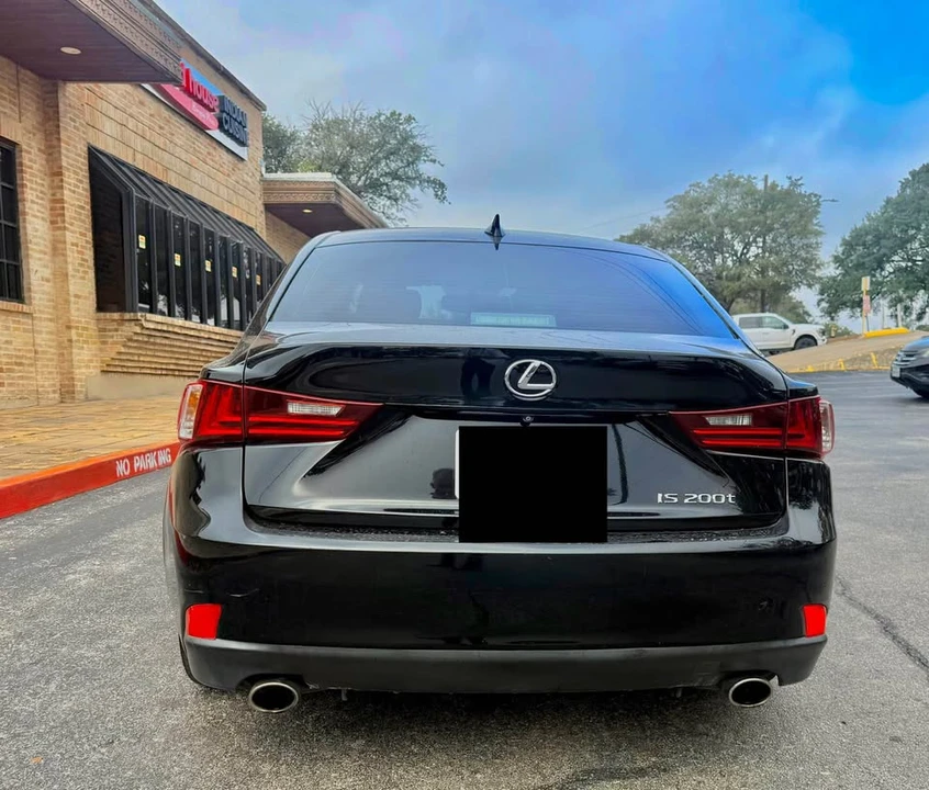 2016 Lexus IS 3rd Gen - Image 5 of 20