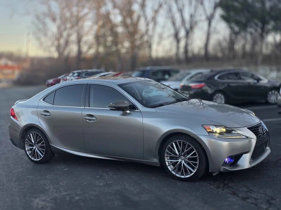 2016 Lexus IS 3rd Gen - Image 7 of 13