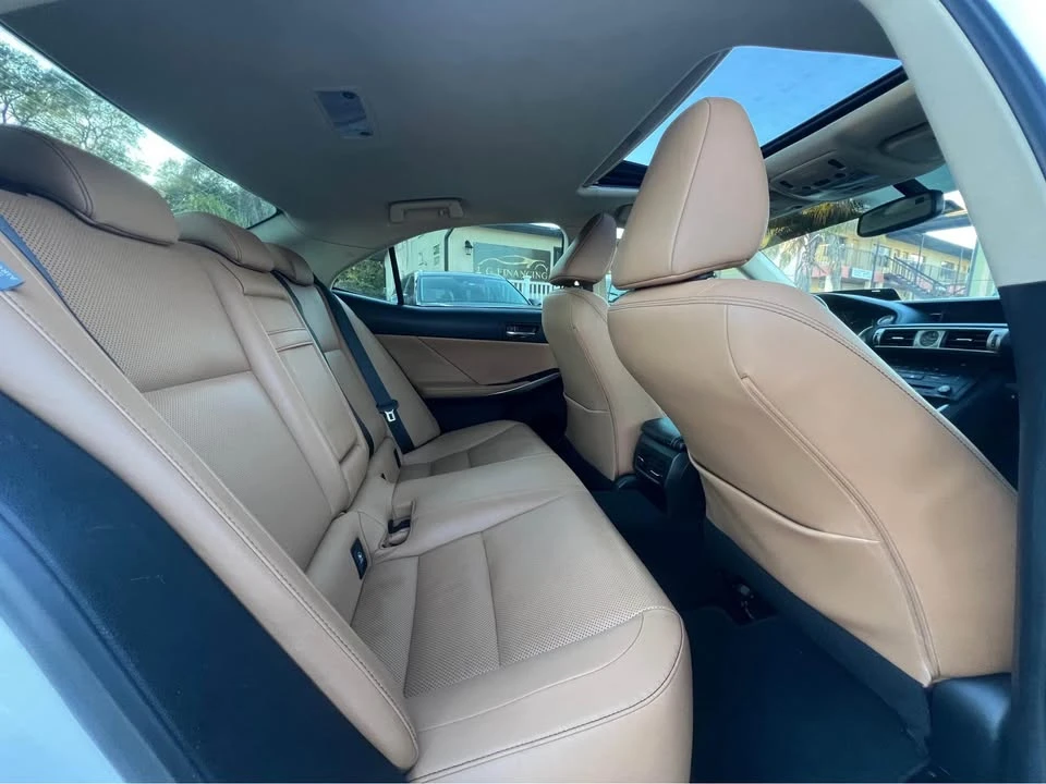 2016 Lexus IS 3rd Gen - Image 8 of 12