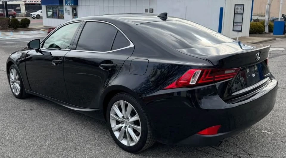 2016 Lexus IS 3rd Gen - Image 5 of 10
