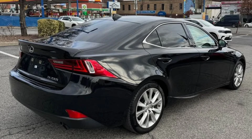 2016 Lexus IS 3rd Gen - Image 6 of 10